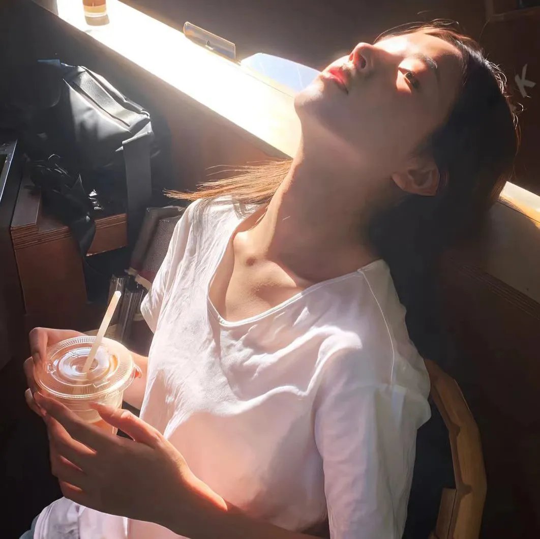 极黑的布伦希尔特